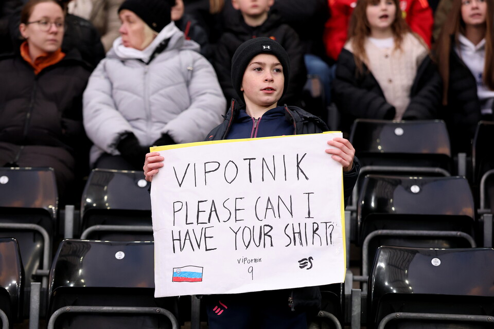 Fan gallery | Swansea City v West Bromwich Albion